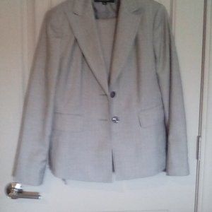 Kasper women size 6 pant suit